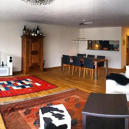 Lorez 3 F Apartment Arosa